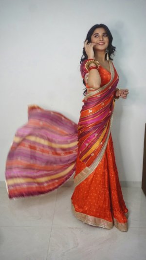 Gopi Vaid- Red Saree - Image 5