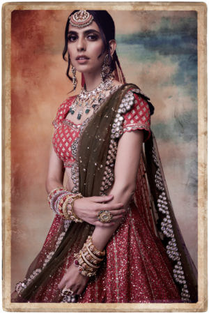 Vvani Vats- SEQUIN SPLASH MUGHAL BOOTA LEHENGA SET - Image 2