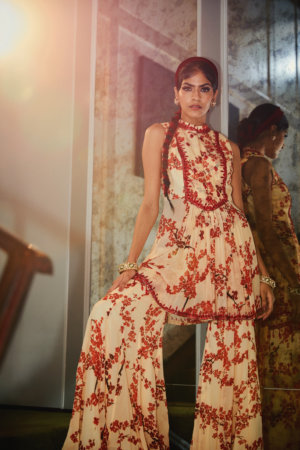 SANYA GULATI - IVORY AND RED CHERRY PRINTED KURTA AND SHARARA PANTS - Image 3