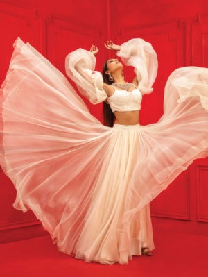 Mahima Mahajan - Aiza Lehenga Set - Image 4