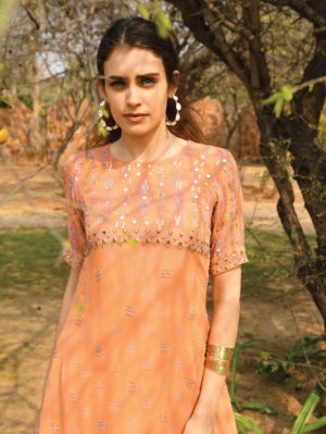 SURBHI GUPTA – CORAL ASSYMETRIC KURTA SET - Image 2