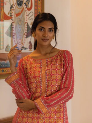SURBHI GUPTA – PINK NORA KURTA SET - Image 3