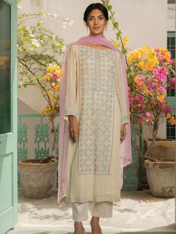 SURBHI GUPTA – IVORY NORA KURTA SET