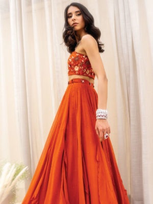SILKY BINDRA – RUST ORANGE LEHENGA - Image 2