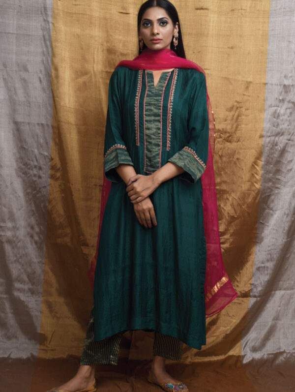 PRITI PRASHANT – Dark Green Kurta Set