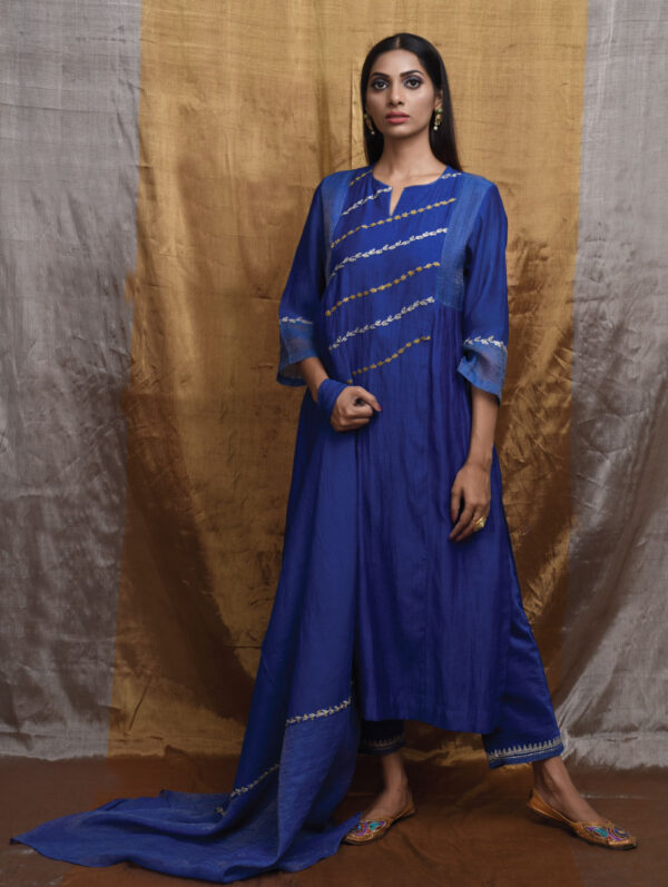 PRITI PRASHANT – Royal Blue Embroidered Kurta Set