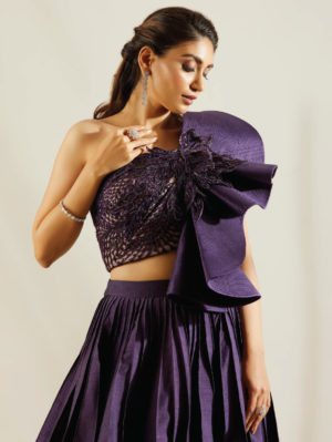 ADAARA COUTURE – flap leaf blouse wth pin tuck skirt - Image 2