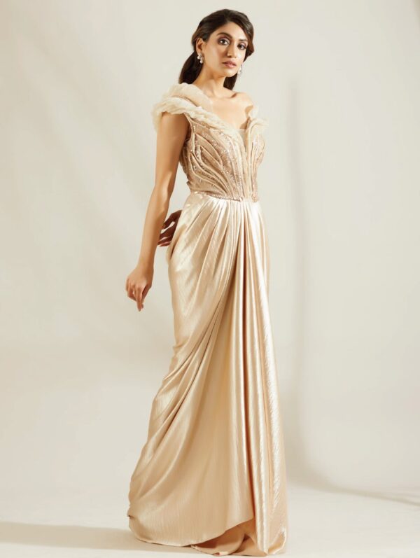 ADAARA COUTURE – Barley Beige pre draped pipe Saree