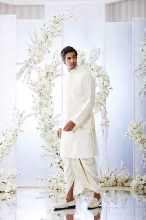 Seema Gujral- Nizami Bandi Set - Image 3