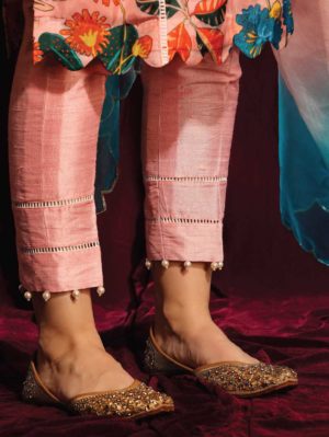 Aayushi Maniar - STRAIGHT TUNIC WITH PANTS AND A DUPATTA - Image 2