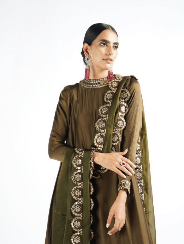Vvani Vats - Olive Green Mirror Scallop Pant Kurta Set