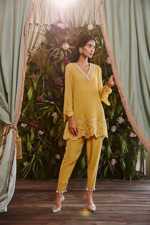 Ridhima Bhasin - MELLOW YELLOW V-NECK EMBROIDERED KURTA SET - Image 7