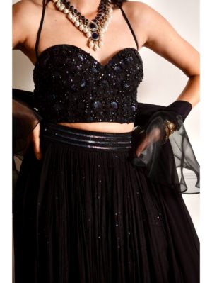 Rashika Sharma - EVAA - Image 3