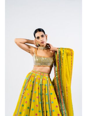 Vvani Vats - MOSS GREEN FLOWER LEHENGA SET WITH METALLIC BLOUSE - Image 4
