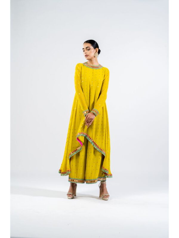 Vvani Vats - MOSS GREEN ASYMMETRICAL KURTA SET.