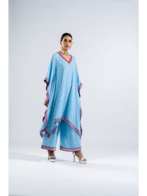 Vvani Vats - ICE BLUE ASYMMETRICAL KURTA SET. - Image 3