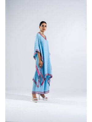 Vvani Vats - ICE BLUE ASYMMETRICAL KURTA SET. - Image 4