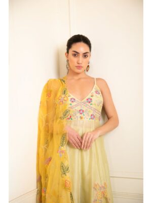 Priyanka Jain- IRIS YELLOW  EMBROIDERED CHANDERI SUIT  SET - Image 4