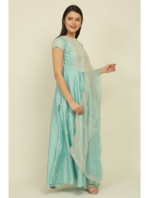 Priyanka Jain- LIGHT BLUE EMBROIDERED CHANDERI KURTA SET - Image 2