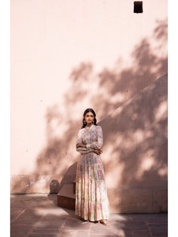Label Anushree - Offwhite printed patch boho maxi with belt