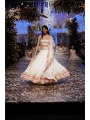 Gopi Vaid - VEDIKA LEHENGA SET - Image 2