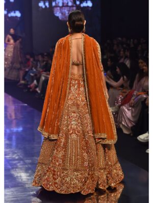 Kalki - Kalki Burnt Orange Titian Bridal Lehenga In Raw Silk - NOOR 2022 - Image 3