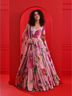 Mahima Mahajan - MEERA - Image 5