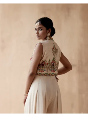 Aman Takyar - Ivory jumpsuit with floral thread embroidery - Image 5
