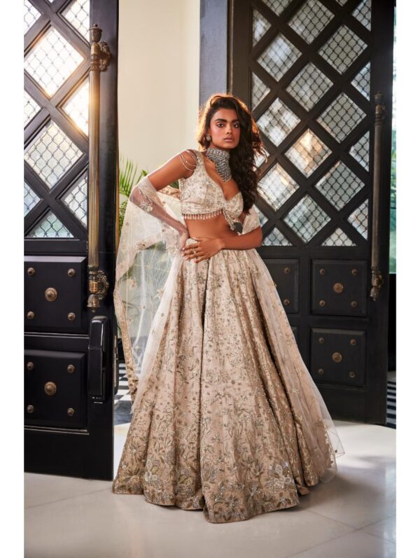 Kalighata - BOUQUET LEHENGA