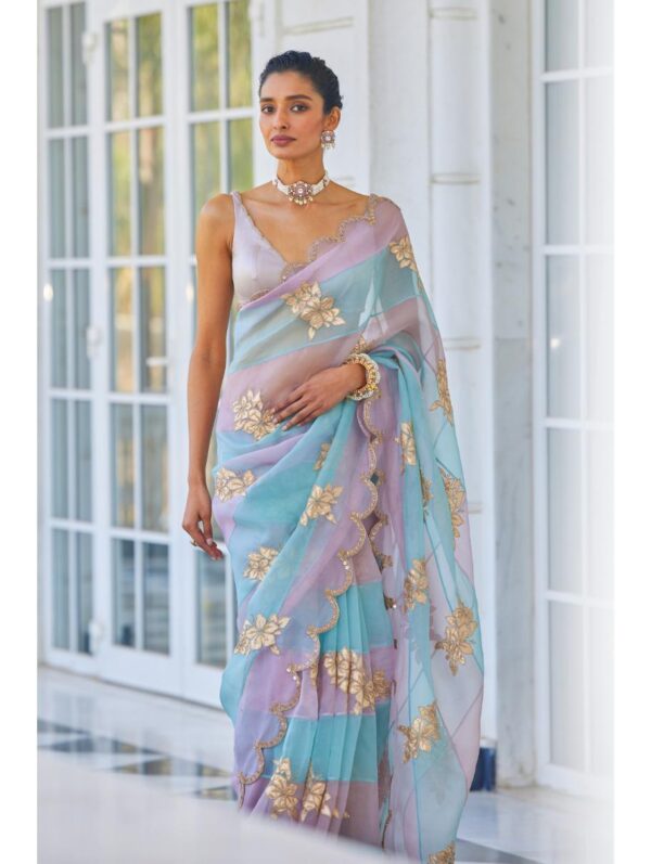 Vvani Vats - Ash Pink Flower Saree Set