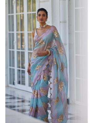Vvani Vats - Ash Pink Flower Saree Set - Image 2