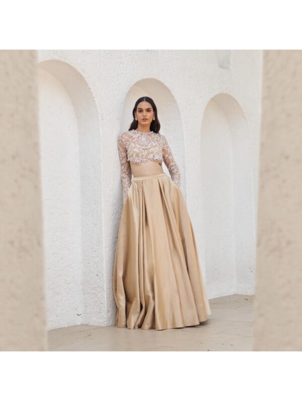 Mahima Mahajan - KAJRA