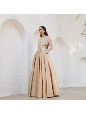 Mahima Mahajan - KAJRA - Image 3