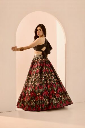 Rashika Sharma- KAYAA LEHENGA SET - Image 5