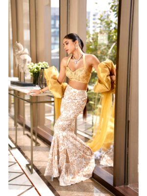 Rashika Sharma- Nisha Lehenga Set - Image 9