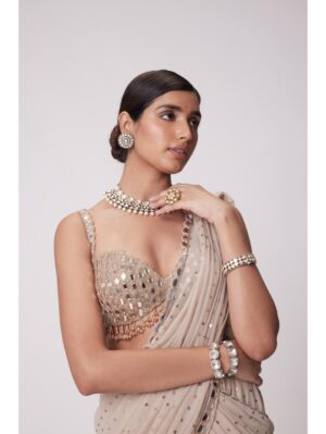 Vvani Vats - LIGHT BEIGE GEORGETTE PRE DRAPED SAREE SET - Image 2