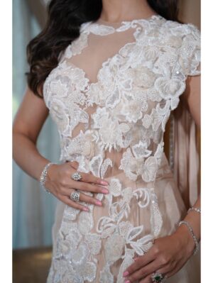 Mehul Gupta -PRE-STITCHED SAREE WITH AN EMBROIDERED BLOUSE - Image 4