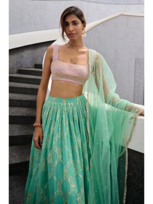 Chamee and Palak - VEDA - Image 2