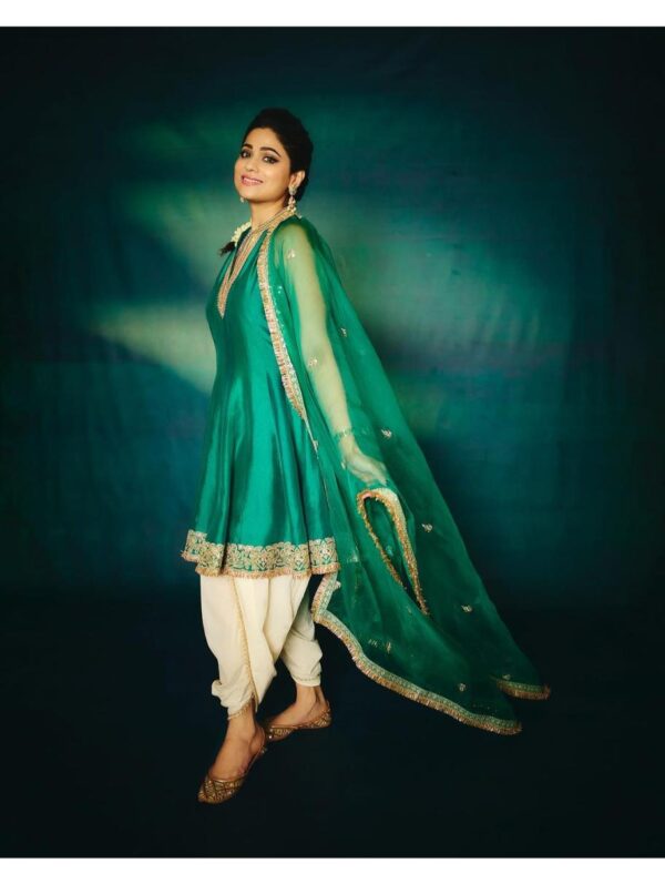 Gopi Vaid - Shamita Dhoti Set