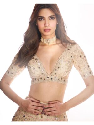 Gopi Vaid - Diana in Raima Lehenga Set - Image 2