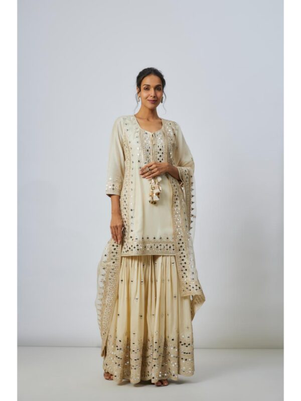 Gopi Vaid - Pariza Sharara Set