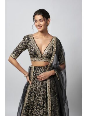 Gopi Vaid - Eesha Lehenga Set - Image 3